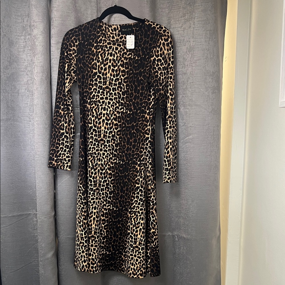 Elegant Leopard Print Long Sleeve Dress